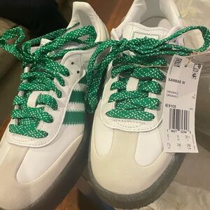 NWT Adidas Samba Originals in White and Green
